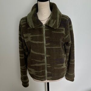 Z Supply army camo teddy fleece jacket collared full zip outdoor